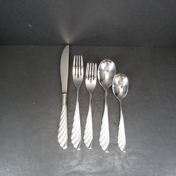 Cuisinart Stainless Frosted Feather Handle Flatware CP-01-LA43 Set of 5 Pieces - Picture 1 of 6